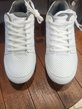 Women's Softball Cleats